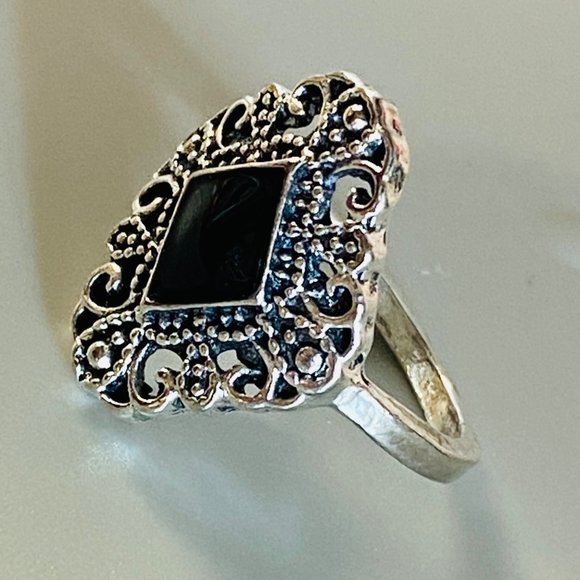Silver Tone Filagree Ring Black Inlay Small Pinky Finger Approximate Size 6 - Picture 8 of 15
